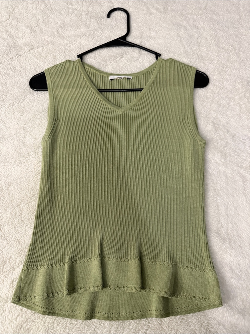 Sleeveless V‑Neck Knit Top - Sage Green